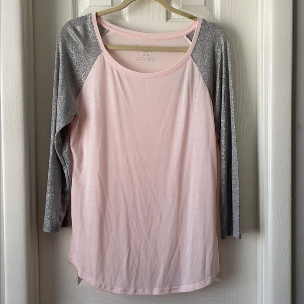 COPY - American Eagle pink silver metallic raglan top XL